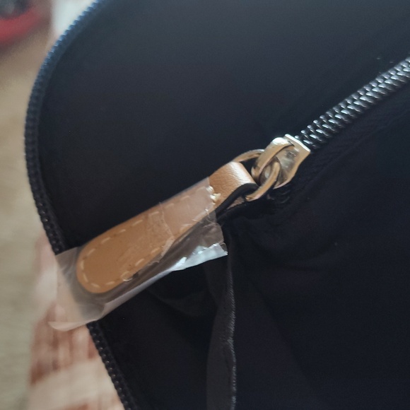 Giani Bernini Navy and Tan Dome Satchel - Picture 5 of 5